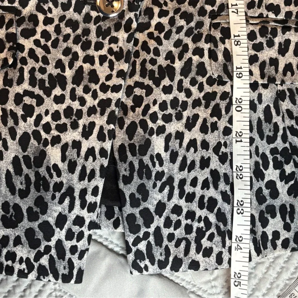 White House Black Market Blazer Women 8 Black White Leopard Print Single Button - Picture 7 of 7